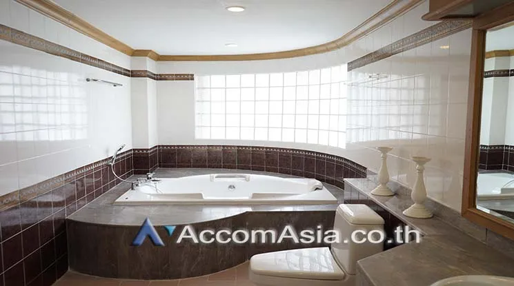 10  4 br Apartment For Rent in Sukhumvit ,Bangkok BTS Phrom Phong at 10 Mins from BTS with Shuttle Bus Service 1410383