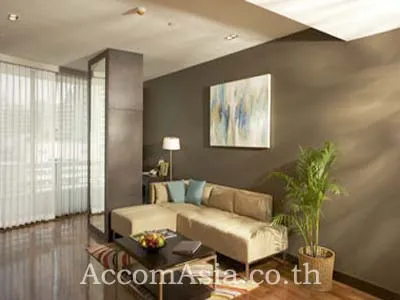  2  3 br Apartment For Rent in Sukhumvit ,Bangkok BTS Nana at Nestled in a landscaped garden 1410442