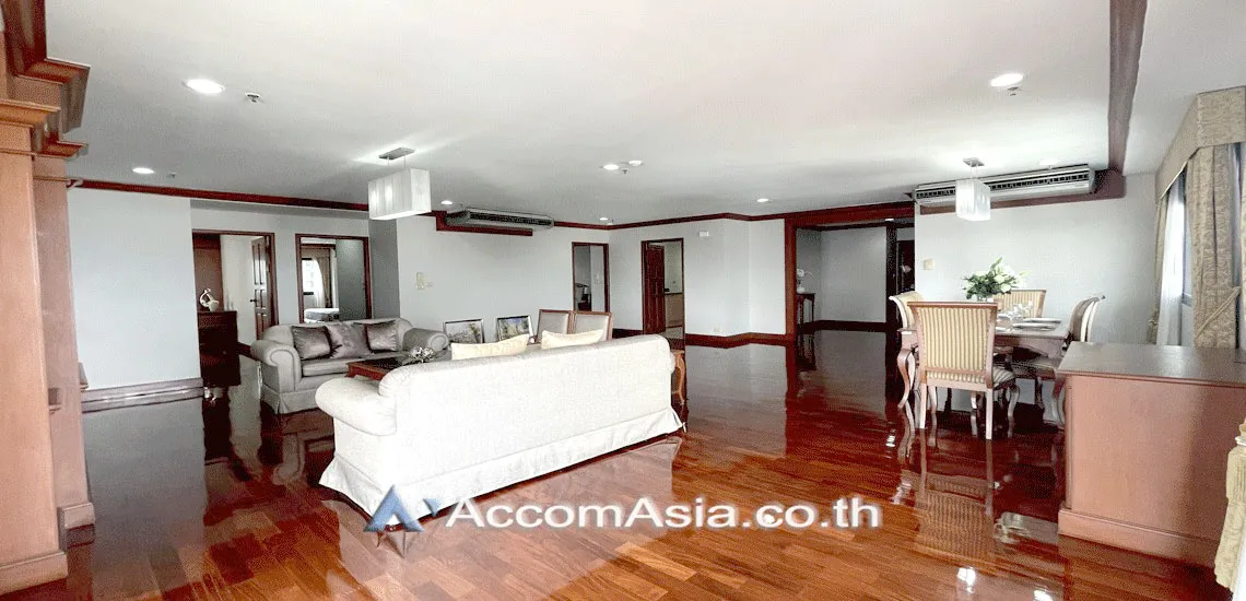 unitPet friendly |  3 Bedrooms  Apartment For Rent in Sukhumvit, Bangkok  near BTS Asok - MRT Sukhumvit (1410491)