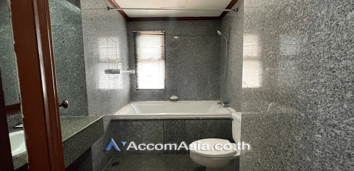 7  3 br Apartment For Rent in Sukhumvit ,Bangkok BTS Asok - MRT Sukhumvit at Perfect Apartment for Big Family, Prime Location Near Main Street 1410491