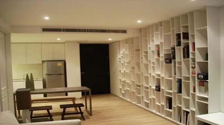 unit 1 Bedroom  Condominium For Rent in Ploenchit, Bangkok  near BTS Ploenchit (1510498)