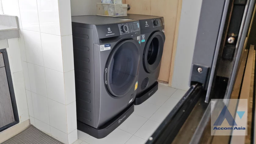 33  3 br Condominium for rent and sale in Sukhumvit ,Bangkok BTS Ekkamai at Regent On The Park 2 28478