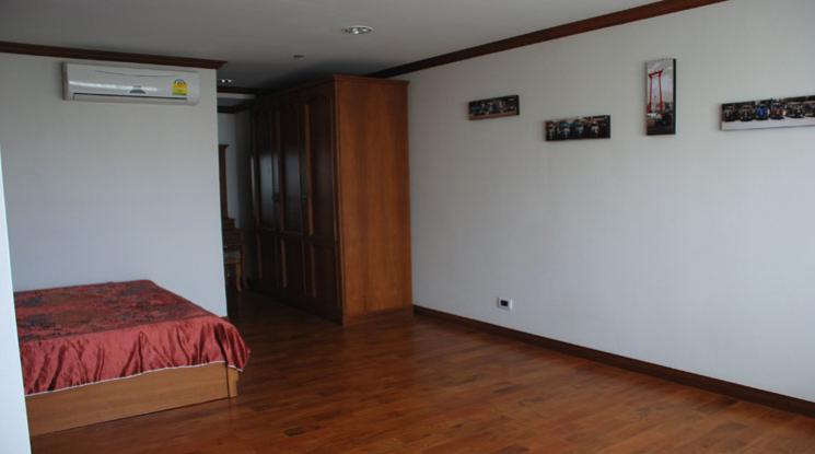 5  1 br Condominium For Rent in Silom ,Bangkok BTS Surasak at Pabhada Silom 98538