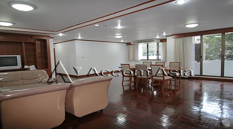 unit 2 Bedrooms  Apartment For Rent in Sukhumvit, Bangkok  near BTS Phrom Phong (18653)