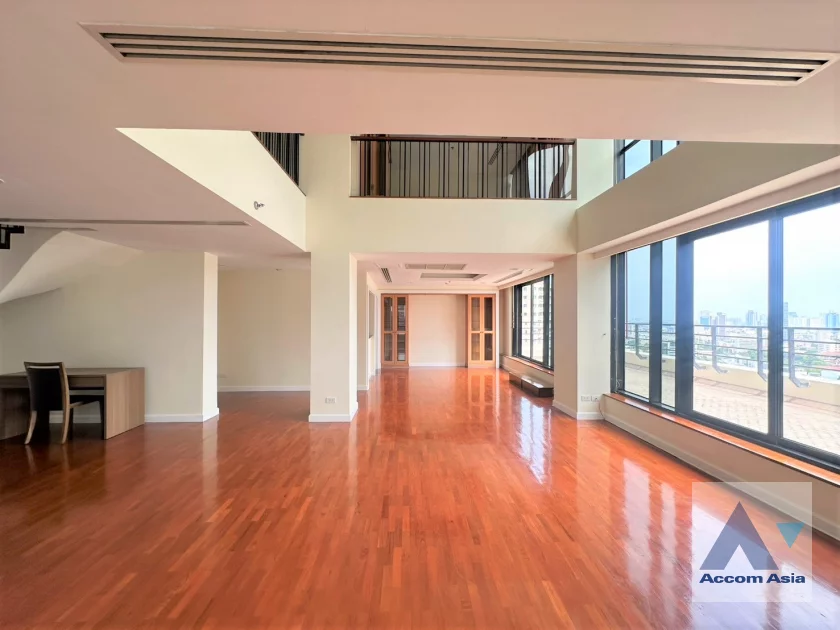 Duplex Condo, Penthouse |  Baan Piya Sathorn Condominium  3 Bedroom for Rent MRT Lumphini in Sathorn Bangkok