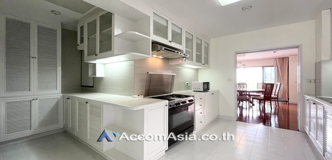 4  3 br Apartment For Rent in Sukhumvit ,Bangkok BTS Phrom Phong at Greenery garden and privacy 1410766