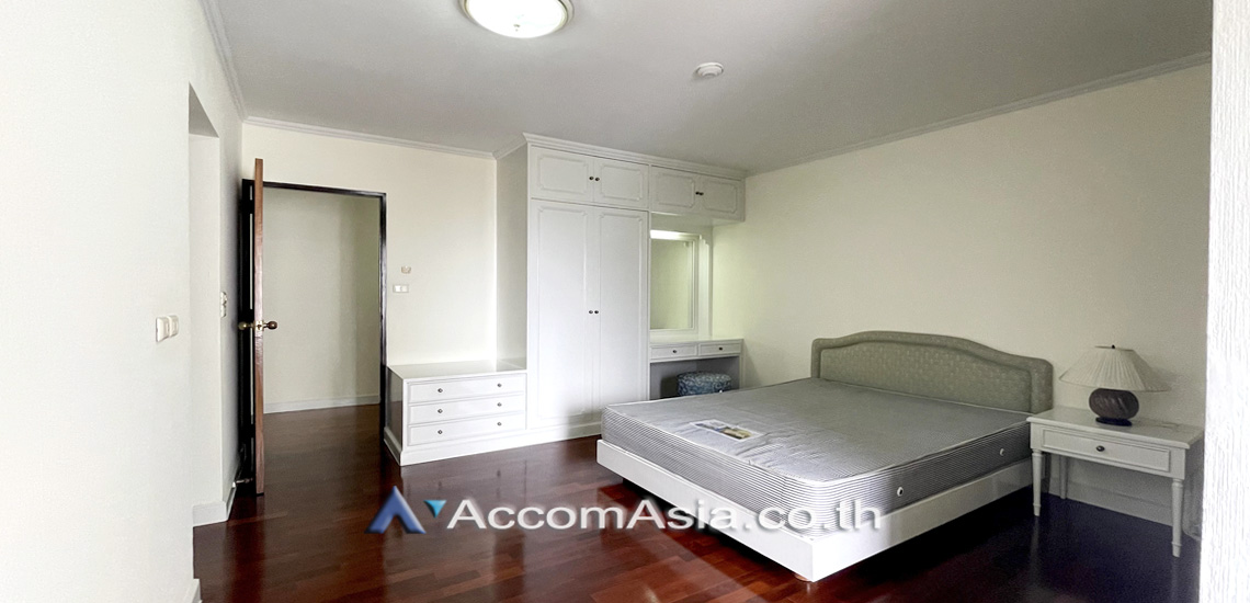 7  3 br Apartment For Rent in Sukhumvit ,Bangkok BTS Phrom Phong at Greenery garden and privacy 1410766