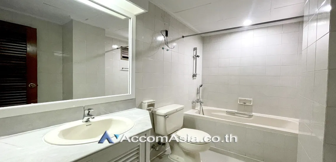 15  3 br Apartment For Rent in Sukhumvit ,Bangkok BTS Phrom Phong at Greenery garden and privacy 1410766