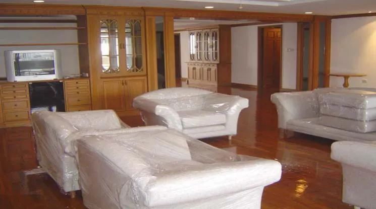  1  3 br Apartment For Rent in Sukhumvit ,Bangkok MRT Sukhumvit - BTS Asok at Great Facilities 1410827