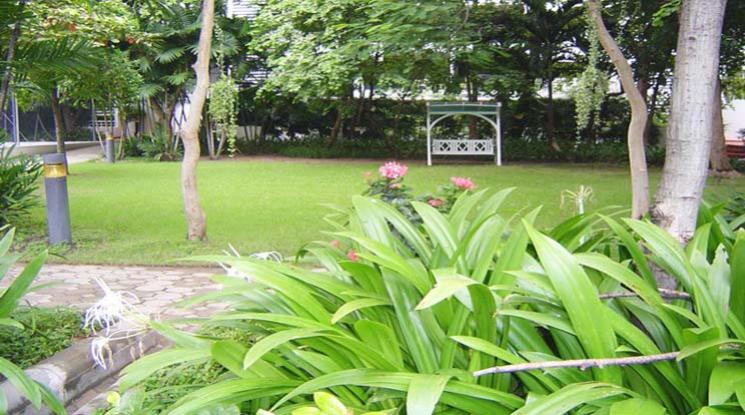 7  3 br Apartment For Rent in Sathorn ,Bangkok MRT Lumphini - BTS Sala Daeng at Children Dreaming Place - Garden 1410851