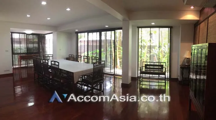 unitGarden, Huge Terrace, Private Swimming Pool |  5 Bedrooms  House For Sale in Sukhumvit, Bangkok  near BTS Ekkamai (10004201)
