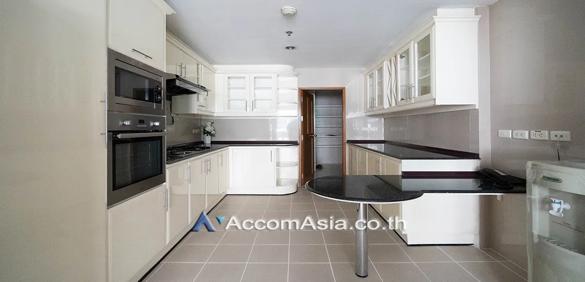 unitPet friendly |  4 Bedrooms  Apartment For Rent in Sukhumvit, Bangkok  near MRT Sukhumvit - BTS Asok (1002301)
