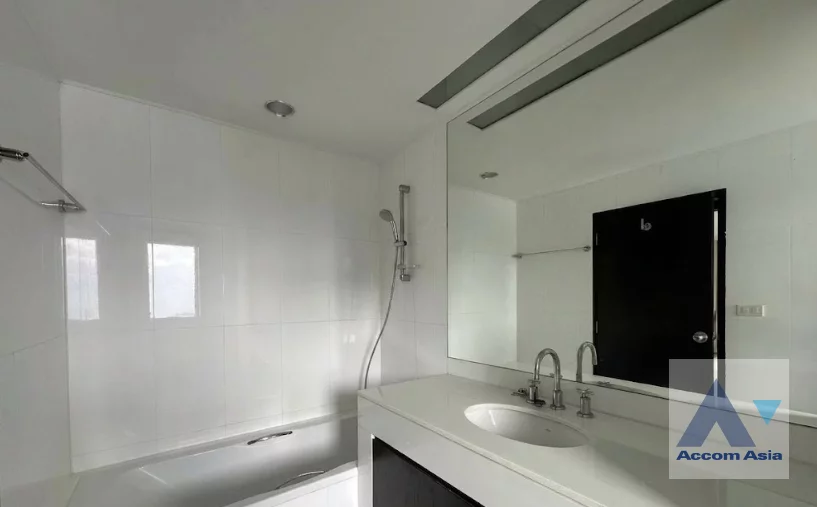 13  3 br Apartment For Rent in Sathorn ,Bangkok BRT Technic Krungthep at Perfect life in Bangkok 1510928