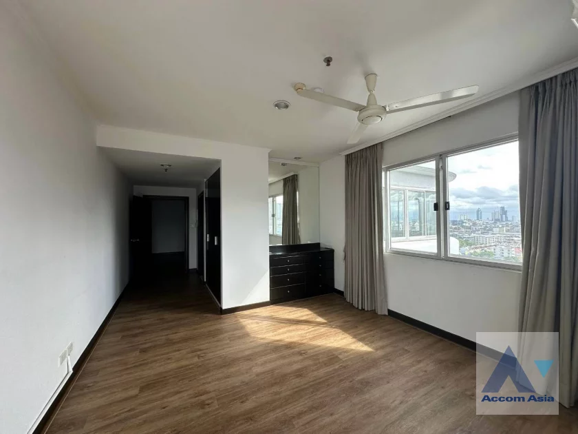 9  3 br Apartment For Rent in Sathorn ,Bangkok BRT Technic Krungthep at Perfect life in Bangkok 1510928