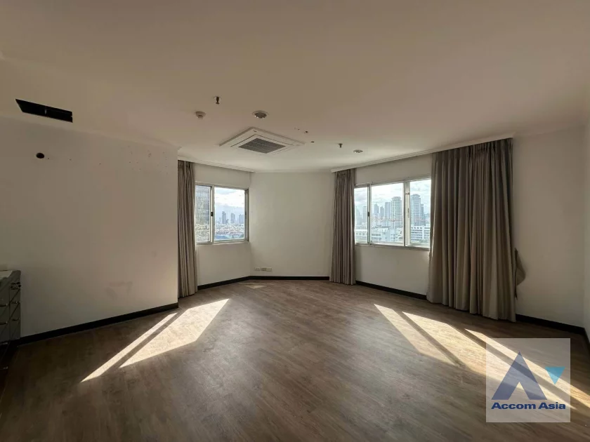 5  3 br Apartment For Rent in Sathorn ,Bangkok BRT Technic Krungthep at Perfect life in Bangkok 1510928