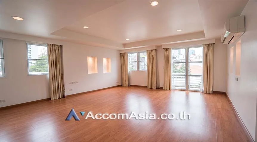 7  4 br House for rent and sale in Sukhumvit ,Bangkok BTS Phrom Phong at House in compound with common pool 1811030