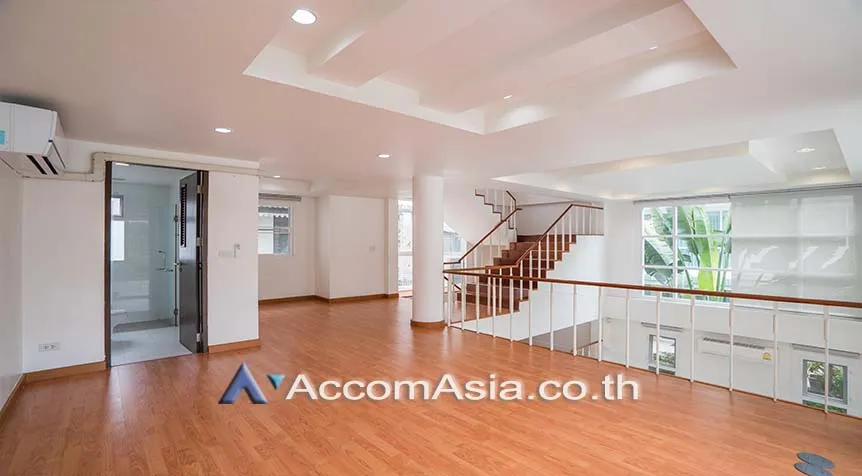 5  4 br House for rent and sale in Sukhumvit ,Bangkok BTS Phrom Phong at House in compound with common pool 1811030