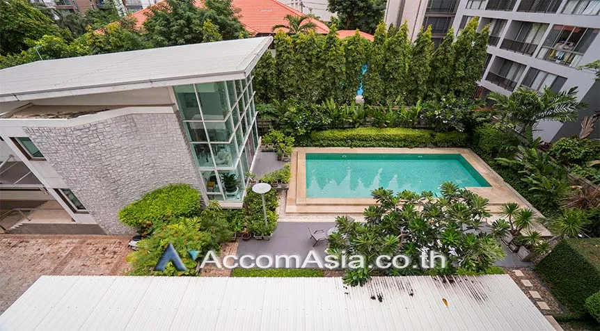 4  4 br House for rent and sale in Sukhumvit ,Bangkok BTS Phrom Phong at House in compound with common pool 1811030