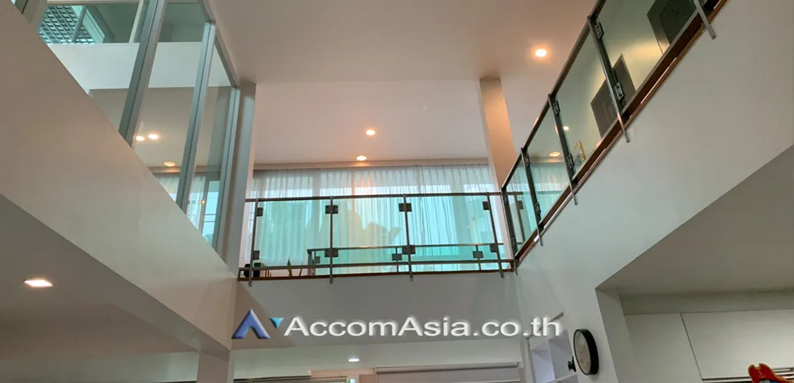 unitPet friendly |  4 Bedrooms  House For Rent in Sukhumvit, Bangkok  near BTS Phrom Phong (1811032)