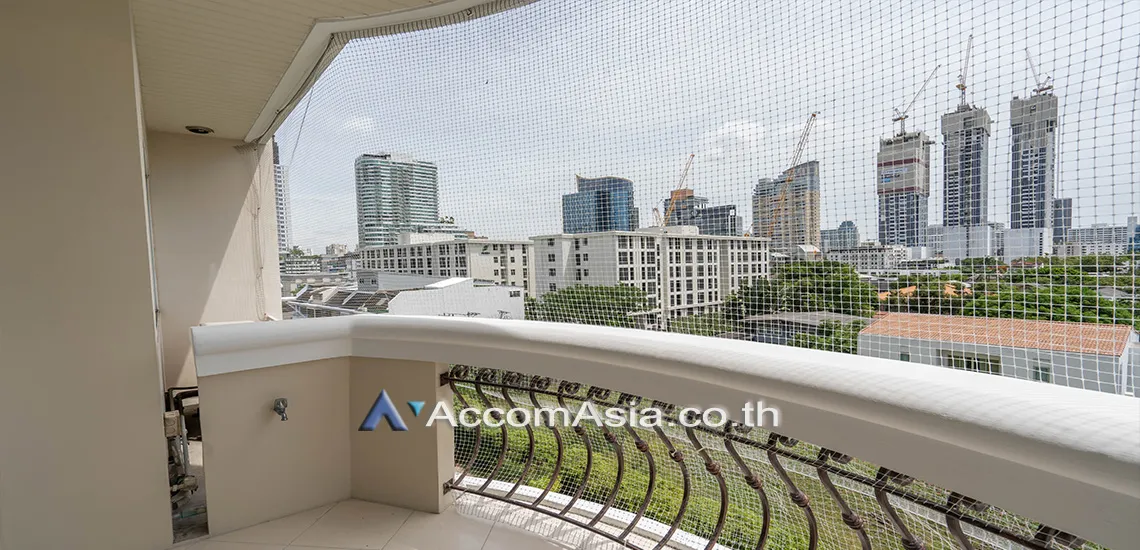 unit 2 Bedrooms  Apartment For Rent & Sale in Sukhumvit, Bangkok  near BTS Ekkamai (1411063)