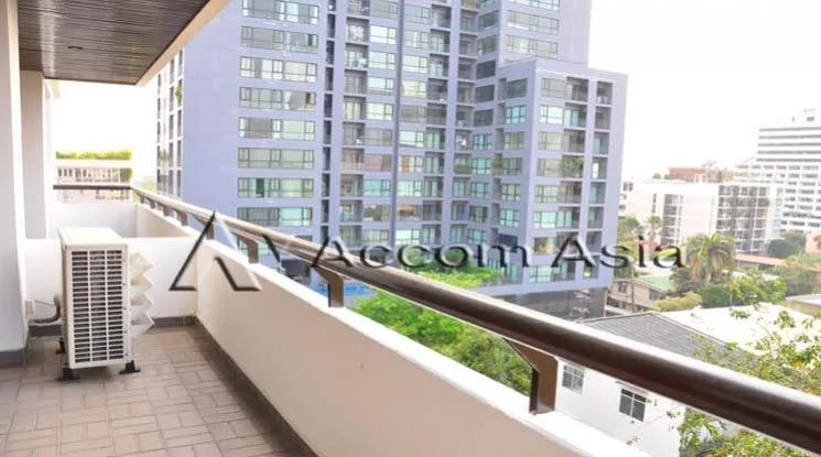 unit 2 Bedrooms  Apartment For Rent in Phaholyothin, Bangkok  near BTS Ari (1511105)