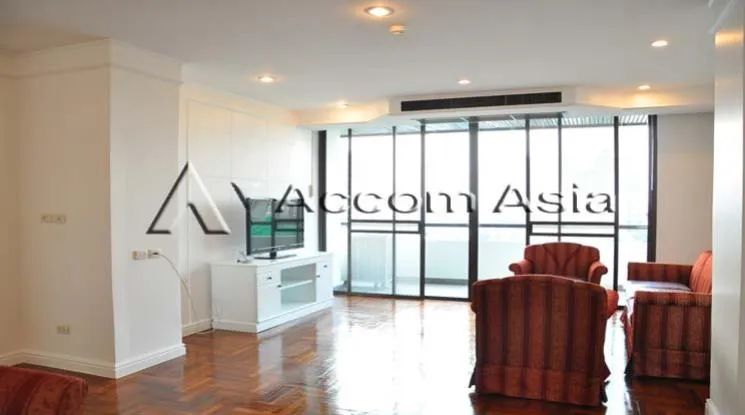 unit 2 Bedrooms  Apartment For Rent in Phaholyothin, Bangkok  near BTS Ari (1511105)