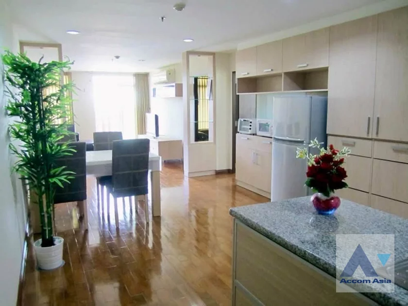 unitFully Furnished, Big Balcony |  3 Bedrooms  Condominium For Rent & Sale in Silom, Bangkok  near BTS Surasak (1511128)