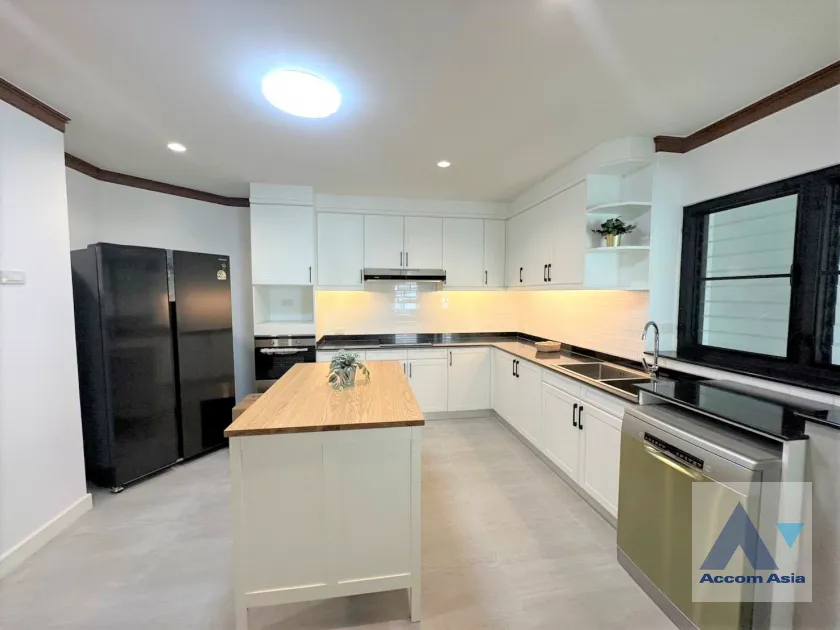 8  4 br Apartment for rent and sale in Sukhumvit ,Bangkok BTS Phrom Phong at Peaceful Living 1411263