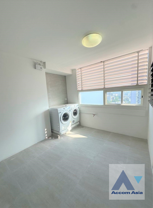 20  3 br Apartment For Rent in Sukhumvit ,Bangkok BTS Phrom Phong at Peaceful Living 1411263