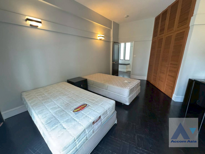 10  2 br Apartment For Rent in Ploenchit ,Bangkok BTS Ploenchit at Set among tropical atmosphere 1411286