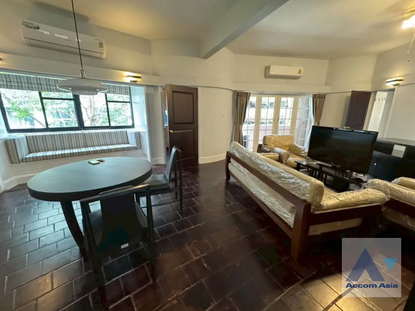  1  2 br Apartment For Rent in Ploenchit ,Bangkok BTS Ploenchit at Set among tropical atmosphere 1411286
