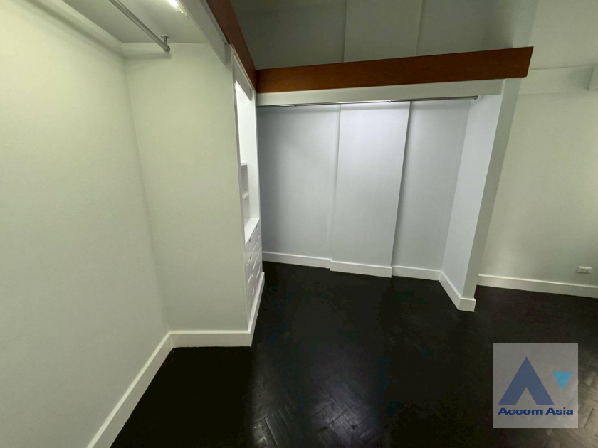 15  2 br Apartment For Rent in Ploenchit ,Bangkok BTS Ploenchit at Set among tropical atmosphere 1411286