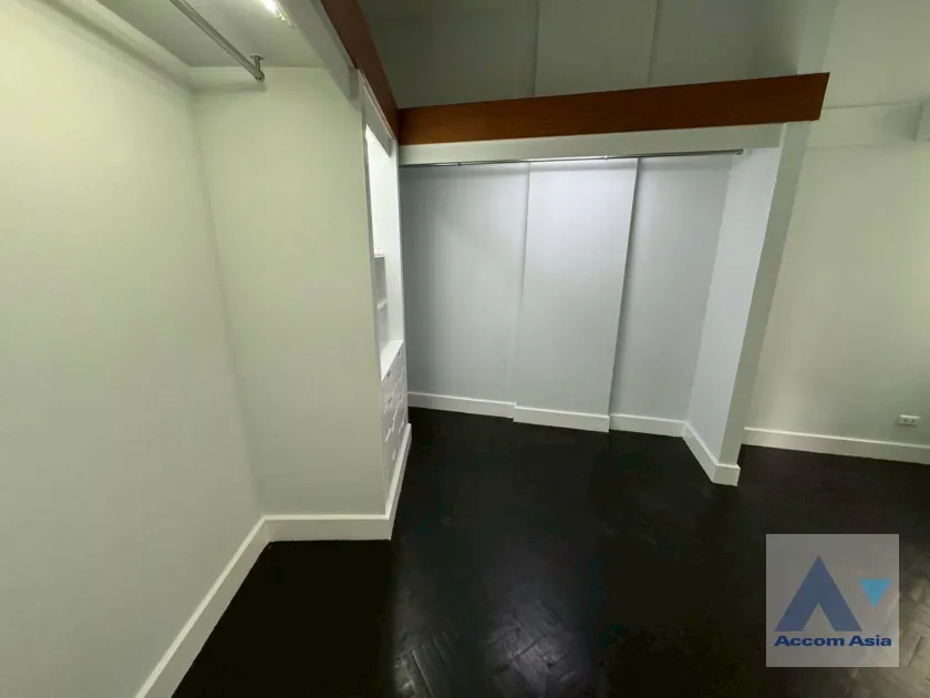 15  2 br Apartment For Rent in Ploenchit ,Bangkok BTS Ploenchit at Set among tropical atmosphere 1411286