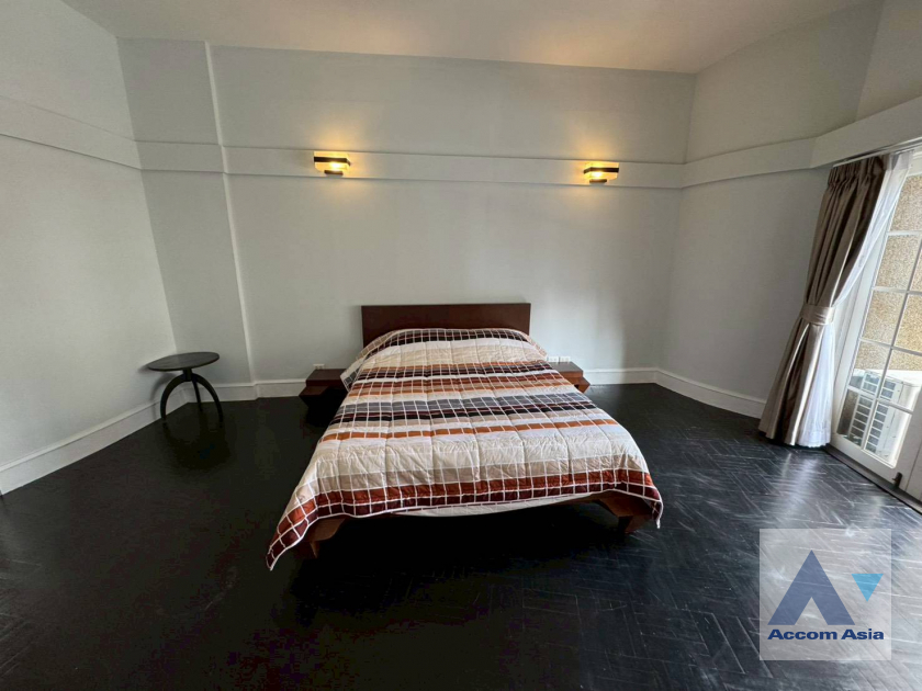 14  2 br Apartment For Rent in Ploenchit ,Bangkok BTS Ploenchit at Set among tropical atmosphere 1411286