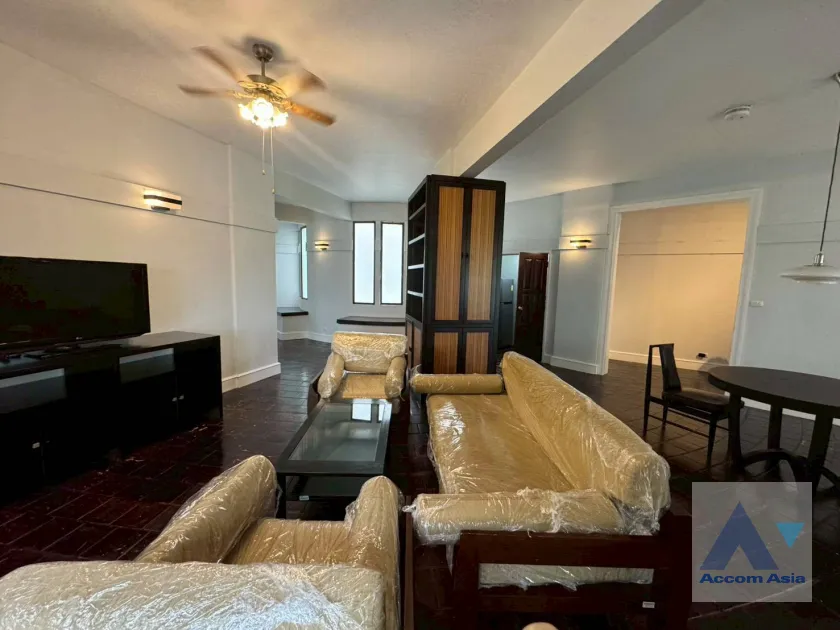  1  2 br Apartment For Rent in Ploenchit ,Bangkok BTS Ploenchit at Set among tropical atmosphere 1411286