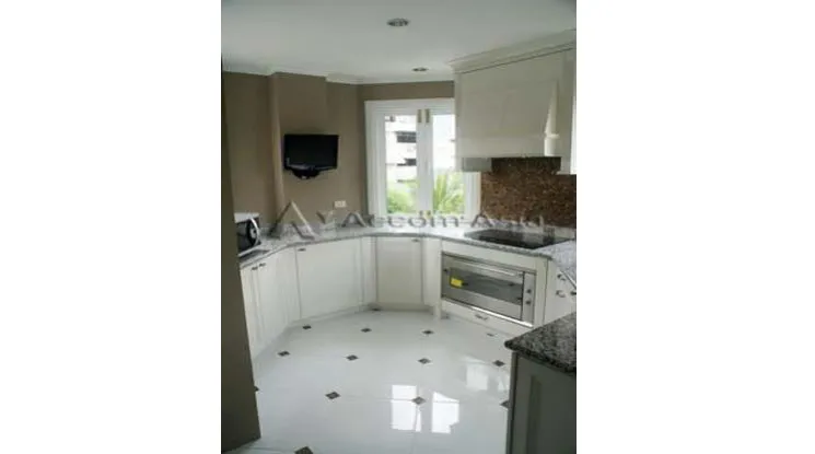  1  3 br Apartment For Rent in Sukhumvit ,Bangkok BTS Thong Lo at Luxury 1-Unit-Per-Floor Residence in Thonglo 1411391