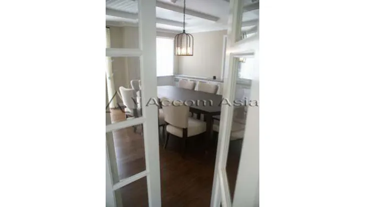 unitPet friendly |  3 Bedrooms  Apartment For Rent in Sukhumvit, Bangkok  near BTS Thong Lo (1411391)