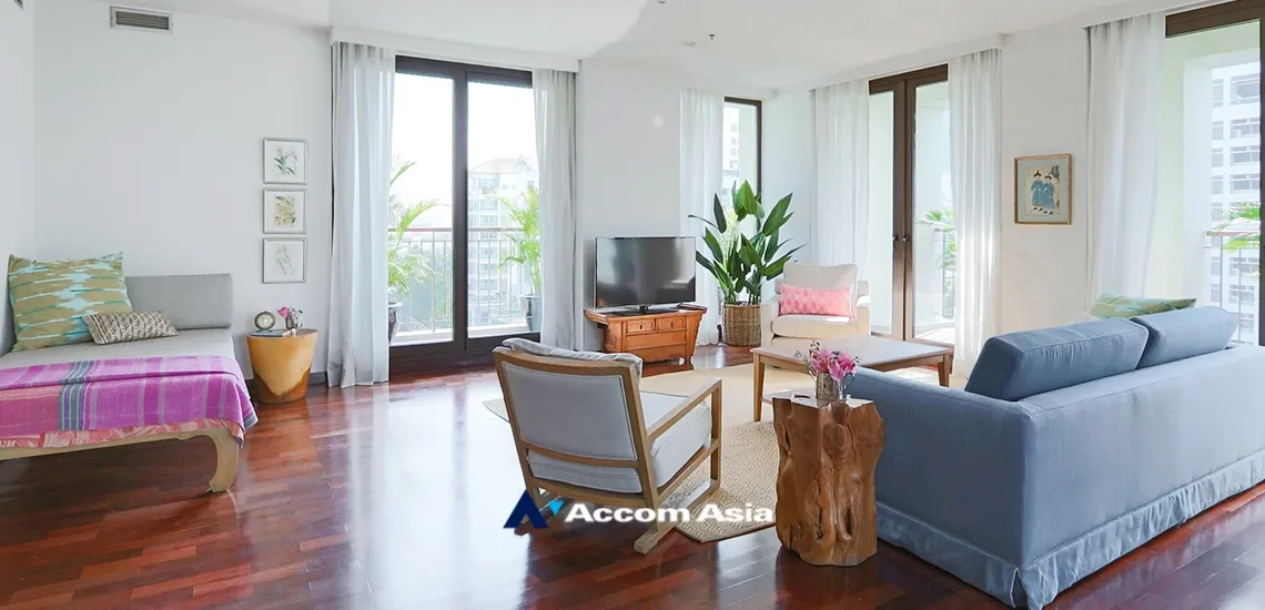 unitPenthouse |  4 Bedrooms  Apartment For Rent in Silom, Bangkok  near BTS Surasak (1411474)