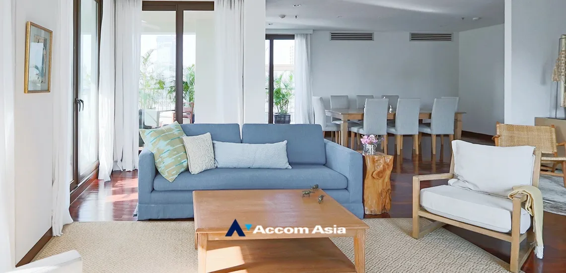 unitPenthouse |  4 Bedrooms  Apartment For Rent in Silom, Bangkok  near BTS Surasak (1411474)