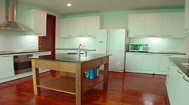  1  4 br Apartment For Rent in Silom ,Bangkok BTS Surasak at A Unique design and Terrace 1411475