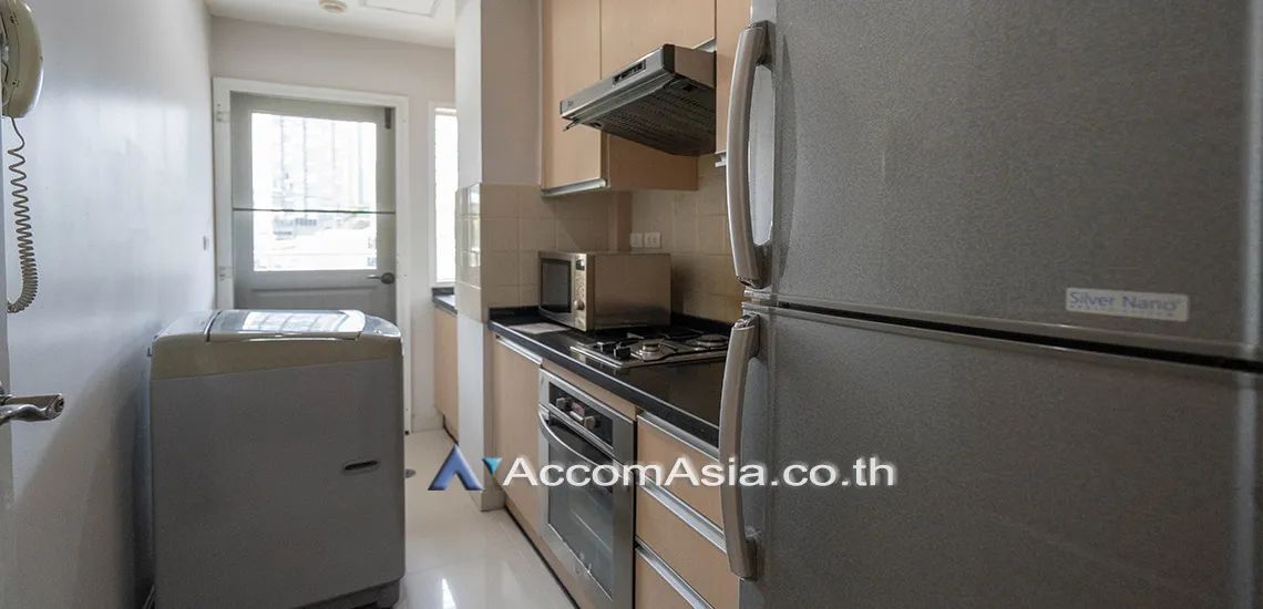 unit 2 Bedrooms  Apartment For Rent in Sukhumvit, Bangkok  near BTS Phrom Phong (1411556)