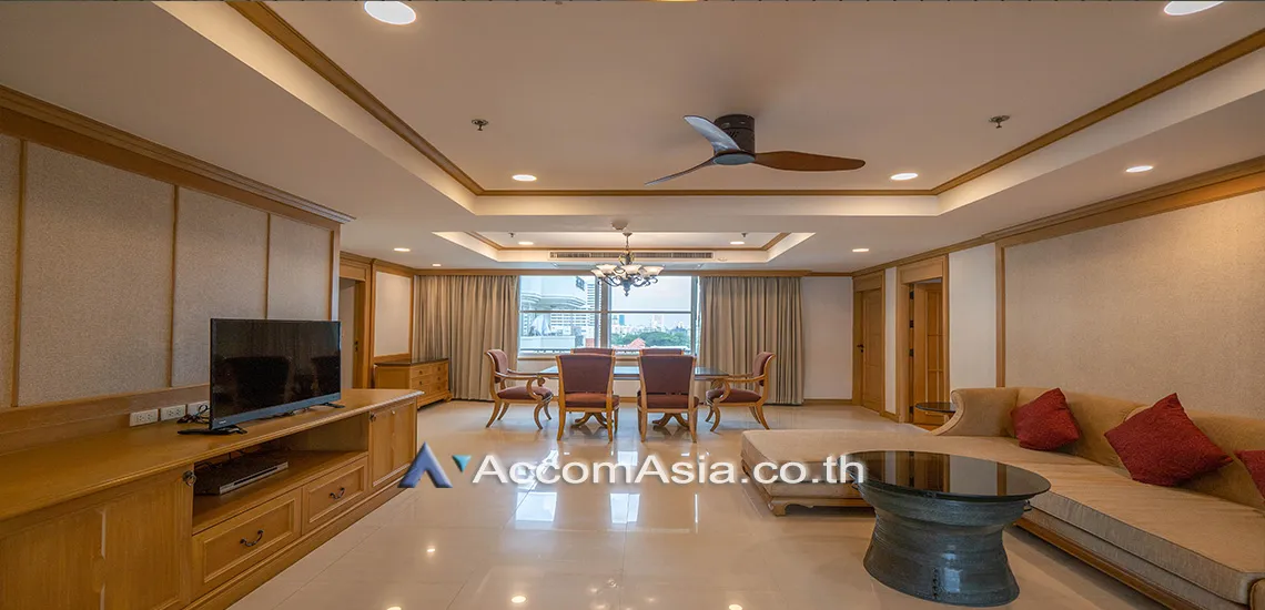unit 3 Bedrooms  Apartment For Rent in Sukhumvit, Bangkok  near BTS Phrom Phong (1511690)