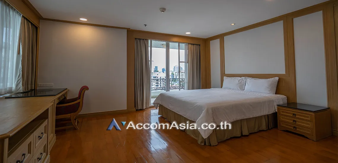11  3 br Apartment For Rent in Sukhumvit ,Bangkok BTS Phrom Phong at Classic Style - High Standard Apartment in a Prime Location 1511690