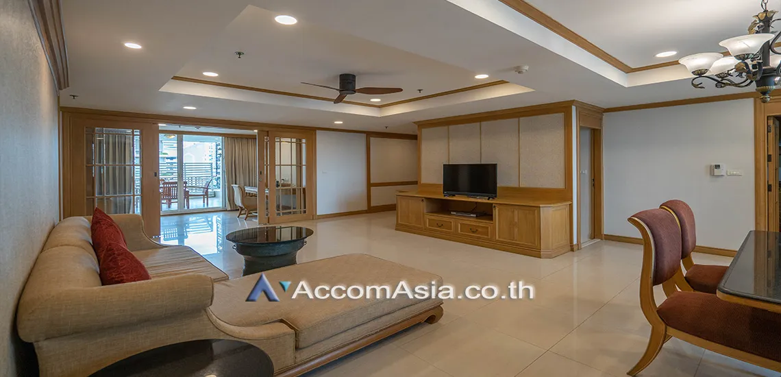 unit 3 Bedrooms  Apartment For Rent in Sukhumvit, Bangkok  near BTS Phrom Phong (1511690)