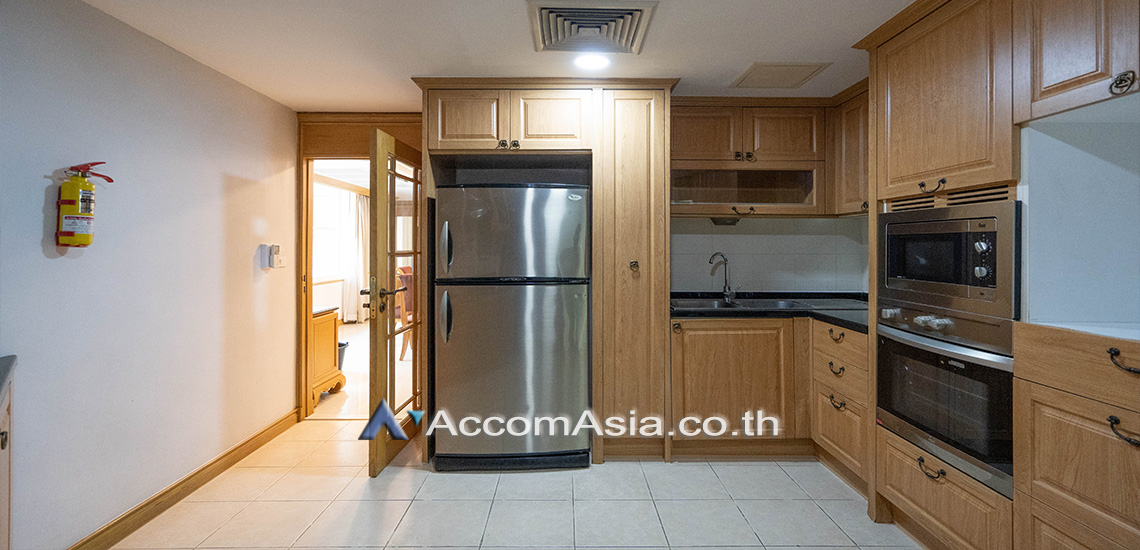 4  3 br Apartment For Rent in Sukhumvit ,Bangkok BTS Phrom Phong at Classic Style - High Standard Apartment in a Prime Location 1511690