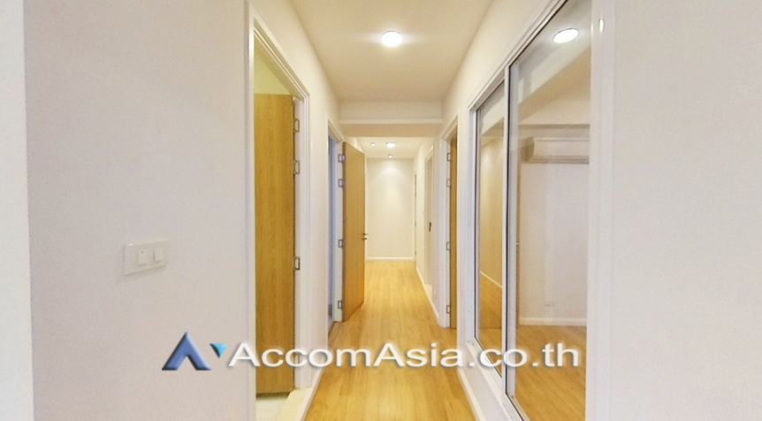 11  4 br Apartment for rent and sale in Sathorn ,Bangkok BTS Chong Nonsi at Cozy Low-Rise Apartment in a Premium Compound 1411704