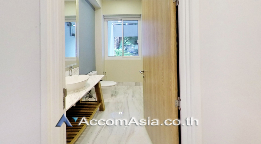 13  4 br Apartment for rent and sale in Sathorn ,Bangkok BTS Chong Nonsi at Cozy Low-Rise Apartment in a Premium Compound 1411704