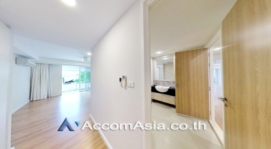 15  4 br Apartment for rent and sale in Sathorn ,Bangkok BTS Chong Nonsi at Cozy Low-Rise Apartment in a Premium Compound 1411704