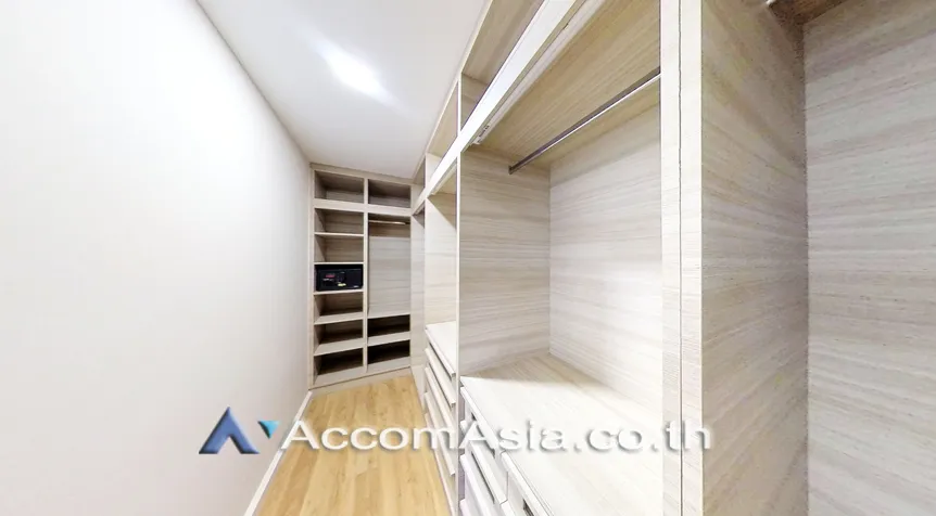 20  4 br Apartment for rent and sale in Sathorn ,Bangkok BTS Chong Nonsi at Cozy Low-Rise Apartment in a Premium Compound 1411704