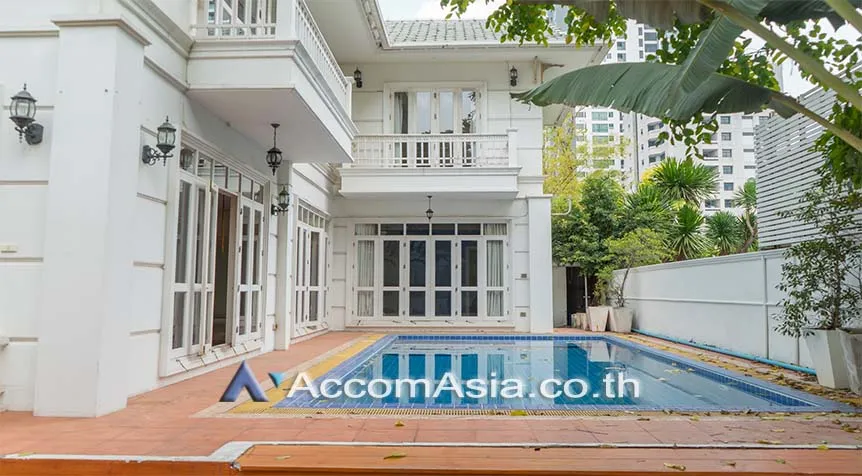 unitHome Office, Private Swimming Pool |  4 Bedrooms  House For Rent in Sukhumvit, Bangkok  near BTS Phrom Phong (2311729)